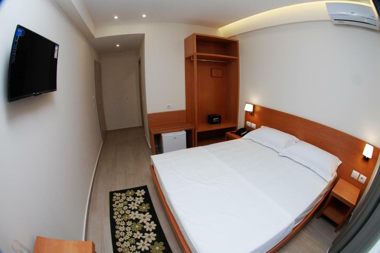 Ari 2 Hotel Saranda