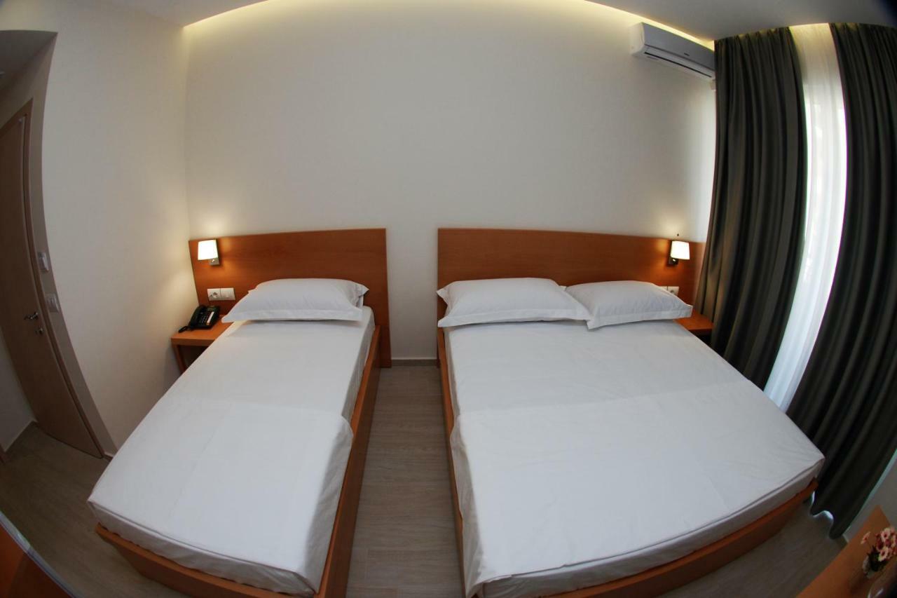 Hotel Ari 2 Saranda